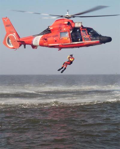 The Making Of The Coast Guard Helicopter Rescue Swimmer Program | News | militarynews.com
